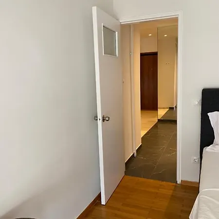 Marina Access Apartment *